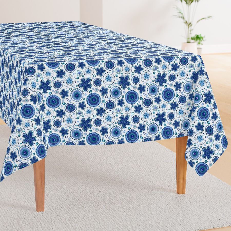 HOME_GOOD_RECTANGULAR_TABLE_CLOTH