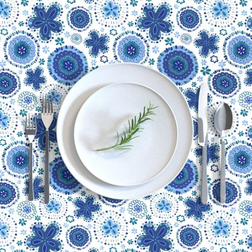 HOME_GOOD_RECTANGULAR_TABLE_CLOTH