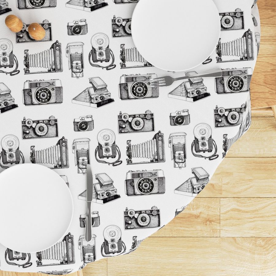 HOME_GOOD_ROUND_TABLE_CLOTH