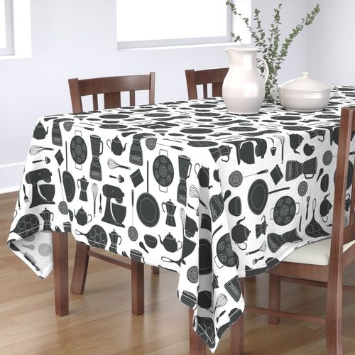 HOME_GOOD_RECTANGULAR_TABLE_CLOTH