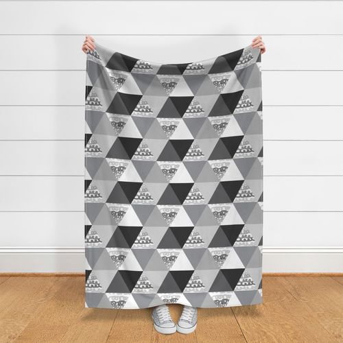 HOME_GOOD_THROW_BLANKET