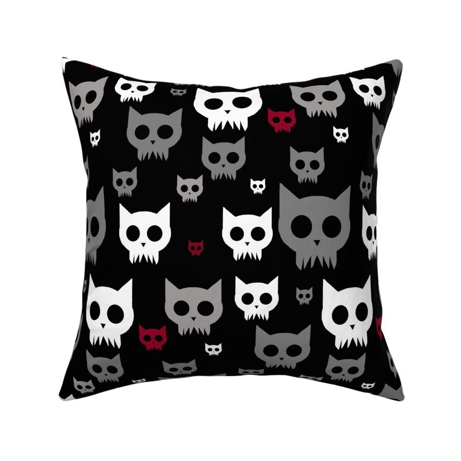 HOME_GOOD_SQUARE_THROW_PILLOW