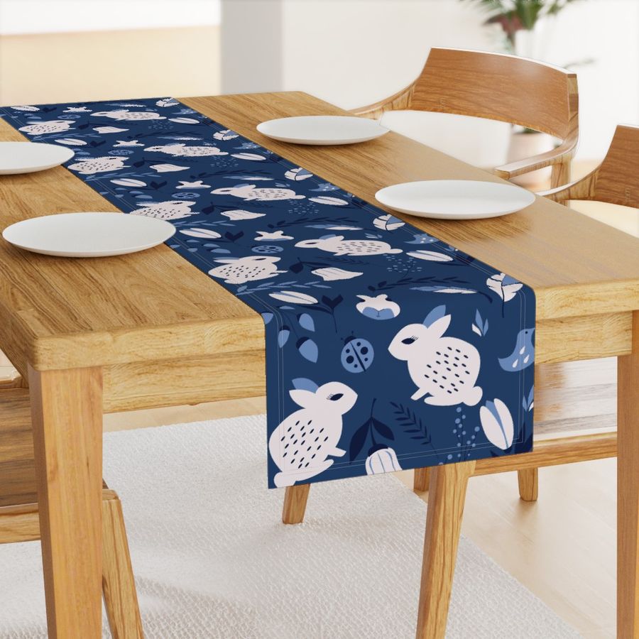 HOME_GOOD_TABLE_RUNNER