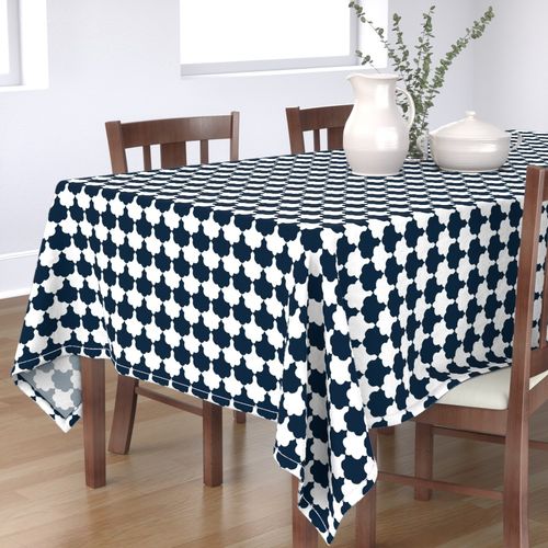 HOME_GOOD_RECTANGULAR_TABLE_CLOTH