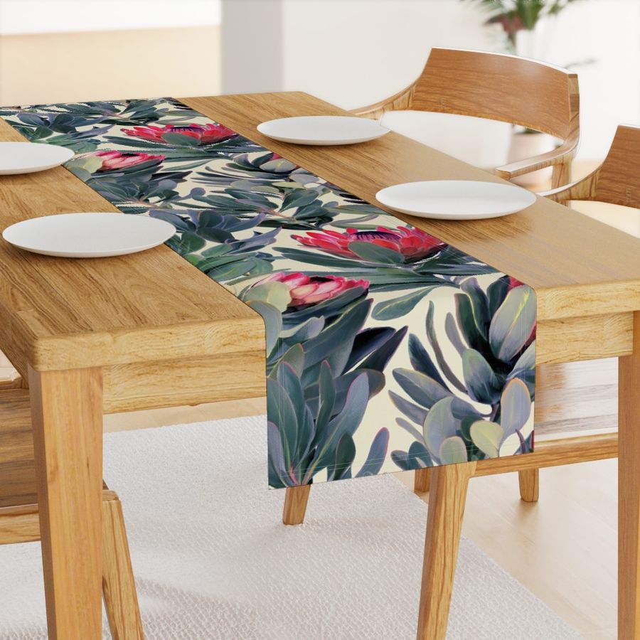 HOME_GOOD_TABLE_RUNNER