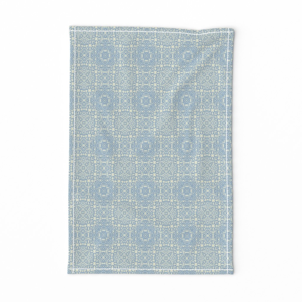 Upholster quilt-lt blue white