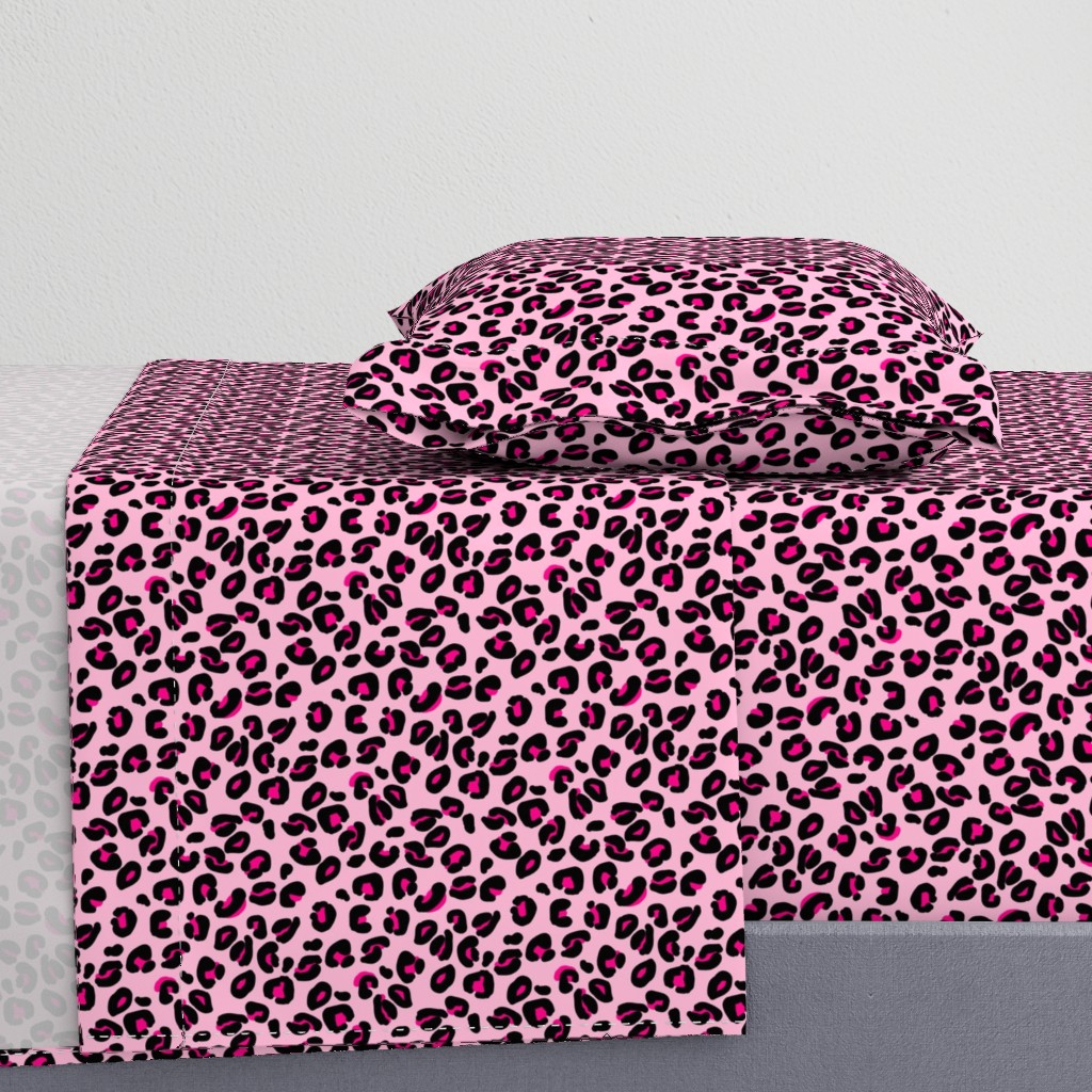 Leopard Spots Pink