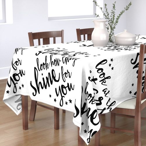 HOME_GOOD_RECTANGULAR_TABLE_CLOTH