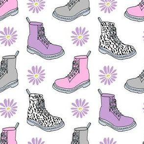 90s shoes // boots pink and purple daisies flowers 90s girly print