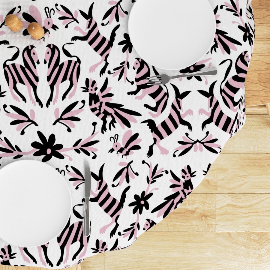 HOME_GOOD_ROUND_TABLE_CLOTH