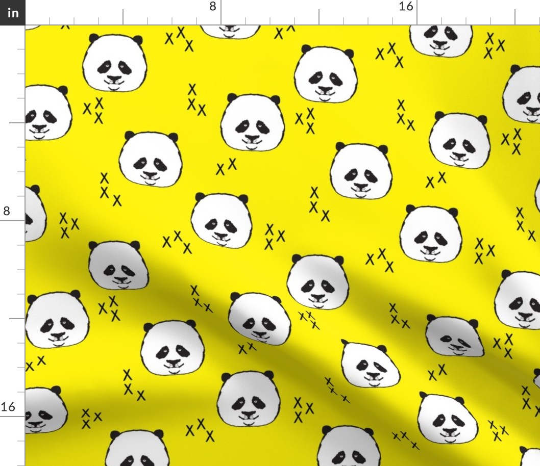 Pandas // yellow