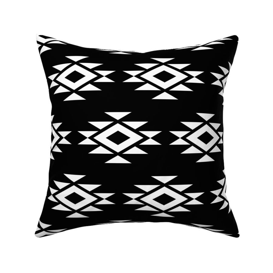 HOME_GOOD_SQUARE_THROW_PILLOW