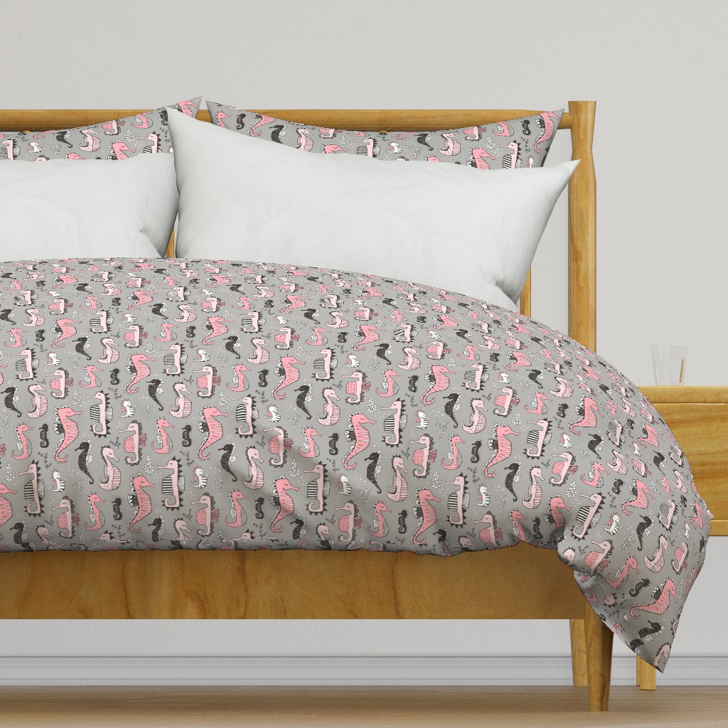 Seahorses Pink on grey