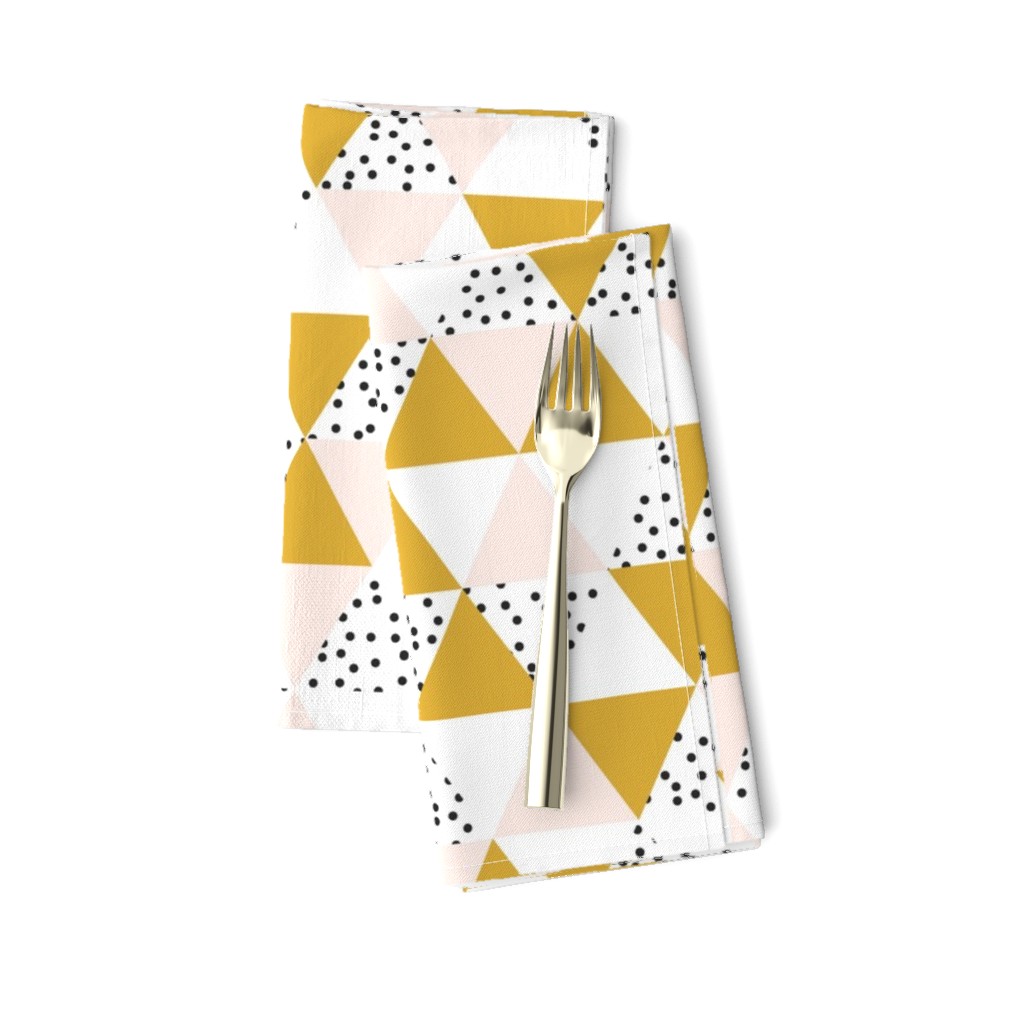 triangle wholecloth // pale pink + gold + b/w dots // small