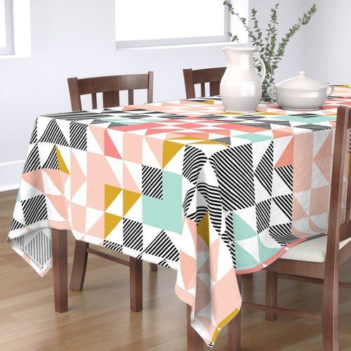 HOME_GOOD_RECTANGULAR_TABLE_CLOTH