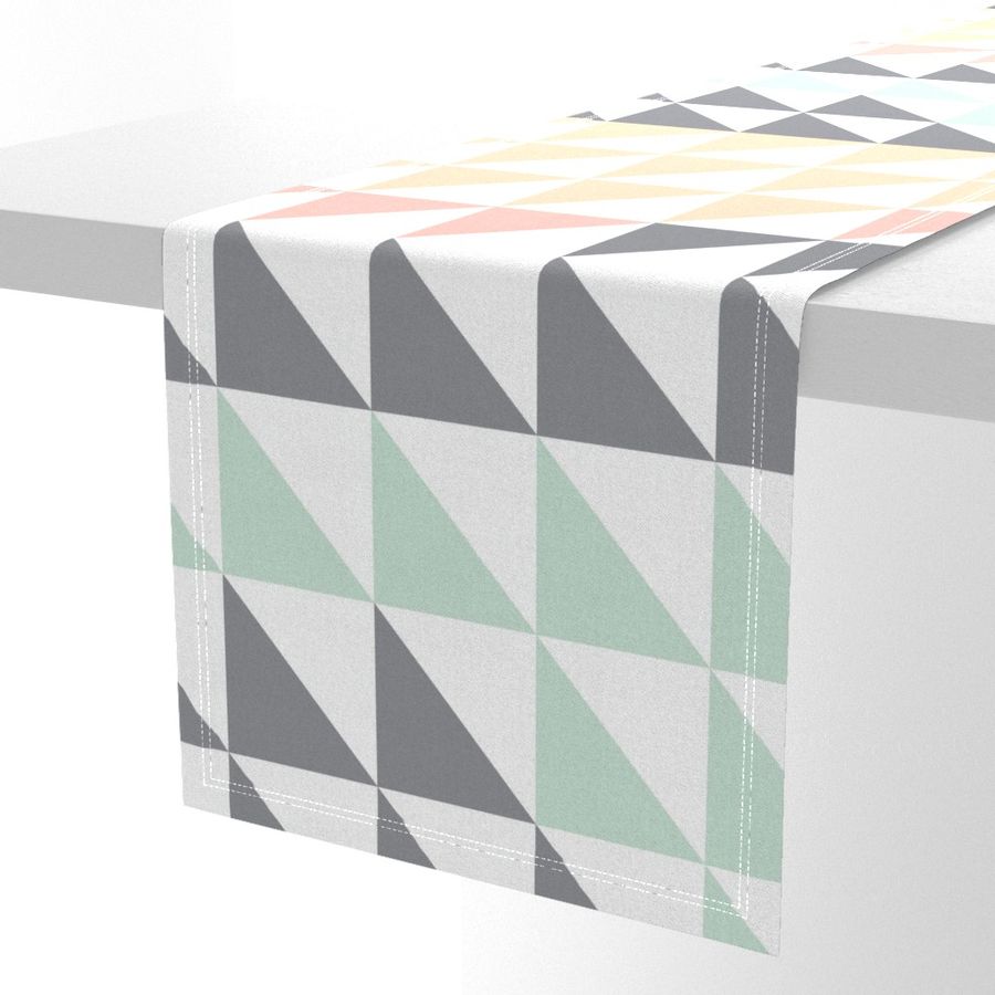 HOME_GOOD_TABLE_RUNNER