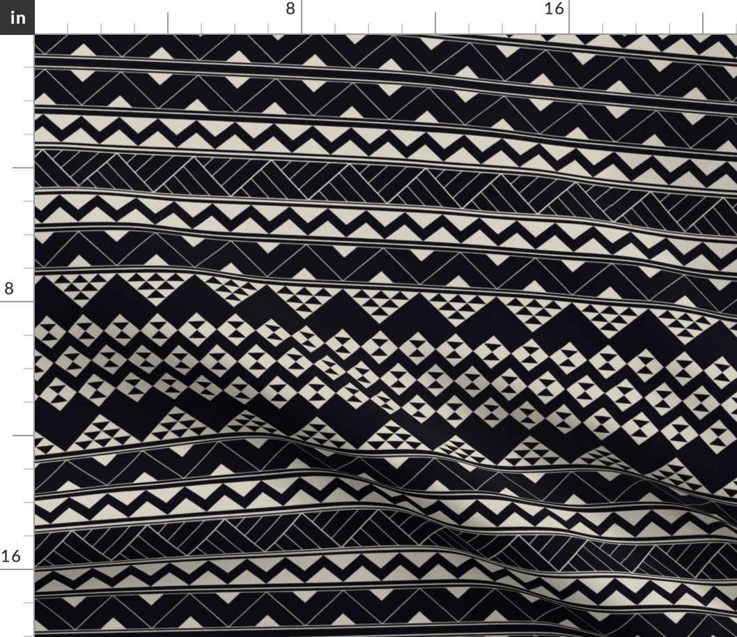  Tribal Polynesian zigzag and triangular white on black