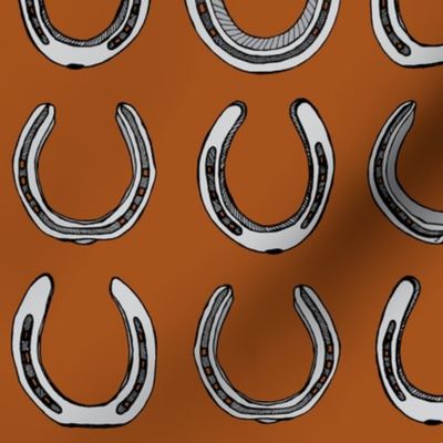Lucky Horseshoes Copper - Medium Scale