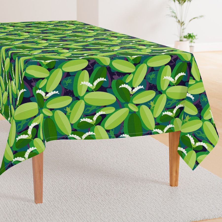 HOME_GOOD_RECTANGULAR_TABLE_CLOTH