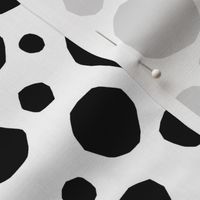  CUT OUTS dots – black white