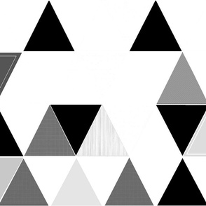 Black & white sketch triangle quilt 