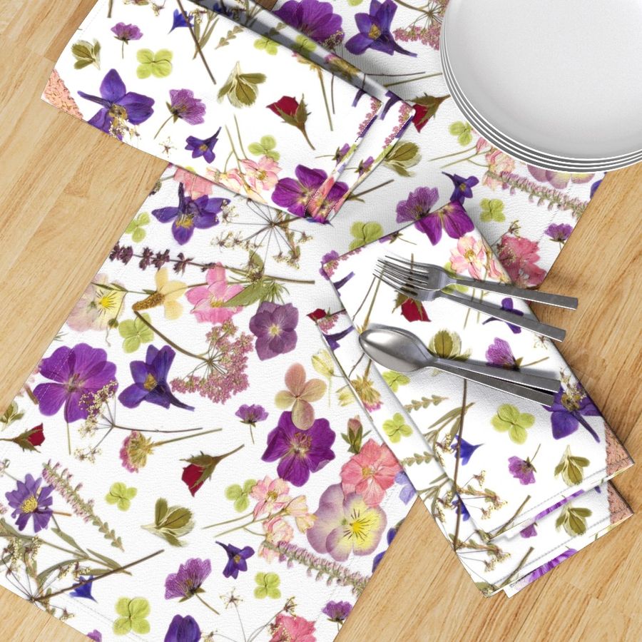 HOME_GOOD_TABLE_RUNNER