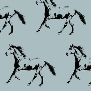 Horse Trot - Blue Mist - Large (4")