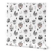 Cool scandinavian geometric woodland animals indian fall winter zoo black and white