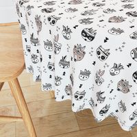 Cool scandinavian geometric woodland animals indian fall winter zoo black and white