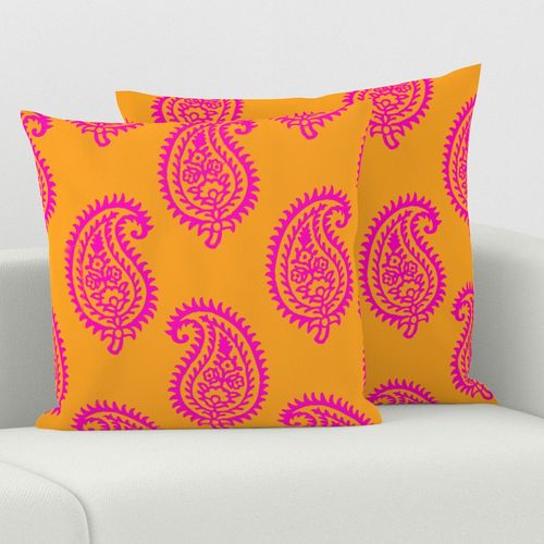 HOME_GOOD_SQUARE_THROW_PILLOW