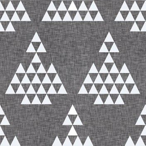 geometric_diamond_arrow_linen