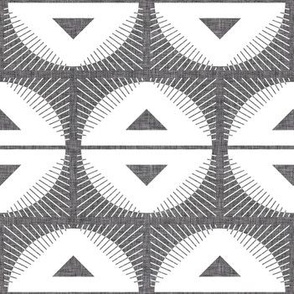 geometric_deco_linen