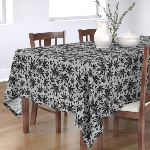 HOME_GOOD_RECTANGULAR_TABLE_CLOTH