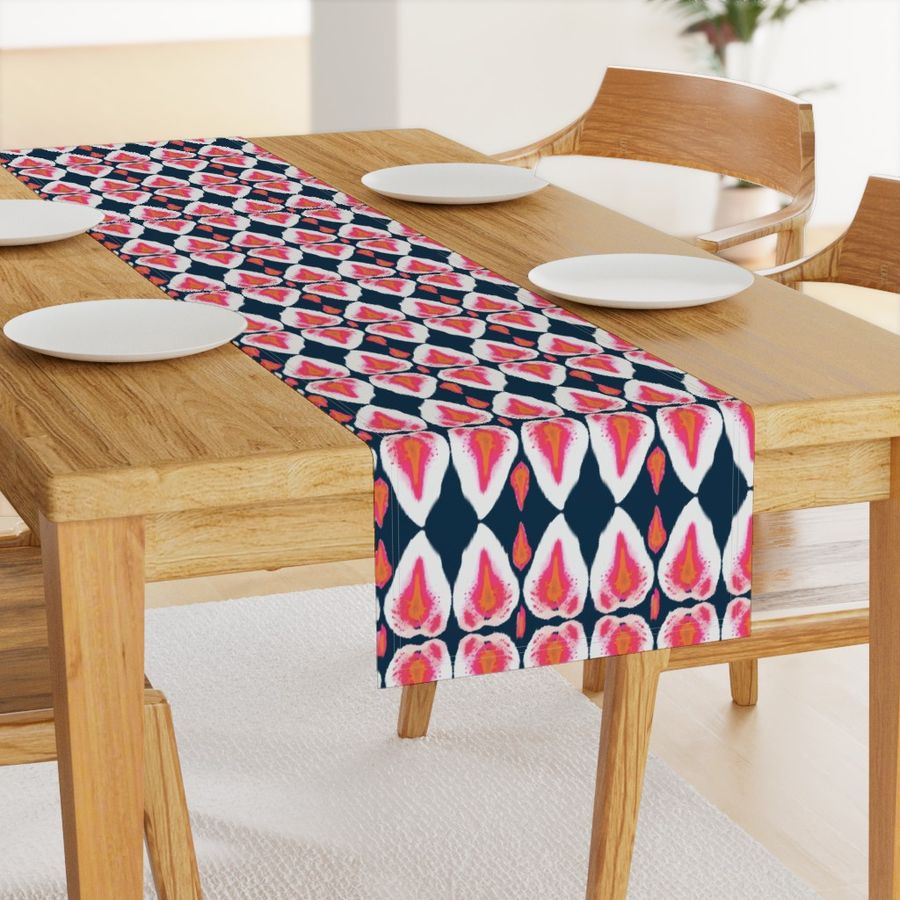 HOME_GOOD_TABLE_RUNNER