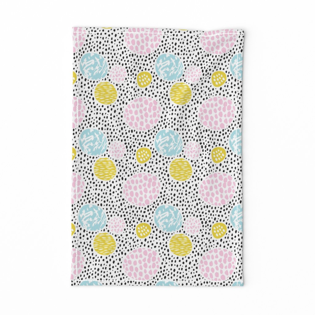 Circles dots and spots raw abstract brush strokes memphis scandinavian style multi color XS