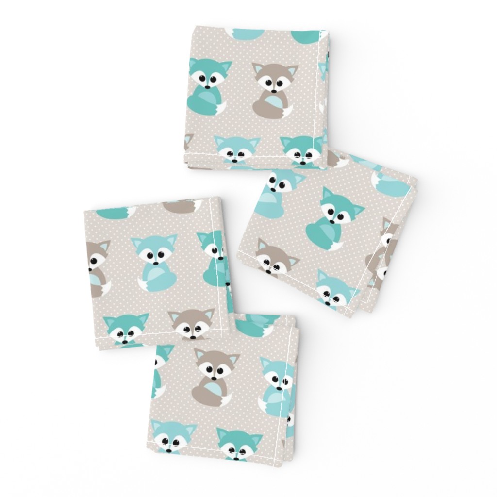 Baby foxes in mint