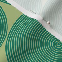 concentric circles in green-gold