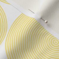 concentric circles - light yellow on white