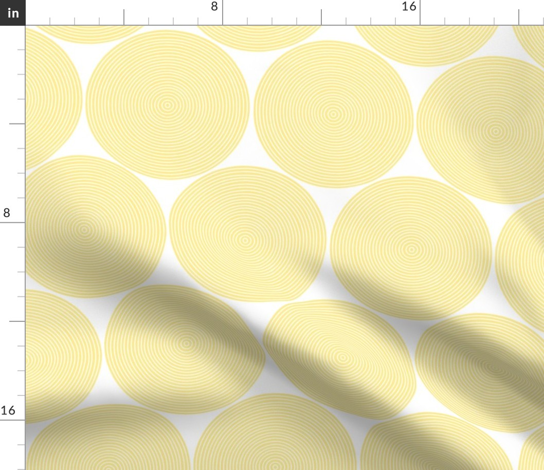 concentric circles - light yellow on white