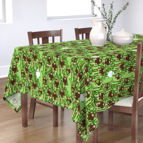 HOME_GOOD_RECTANGULAR_TABLE_CLOTH