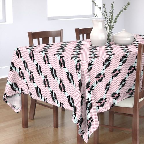 HOME_GOOD_RECTANGULAR_TABLE_CLOTH