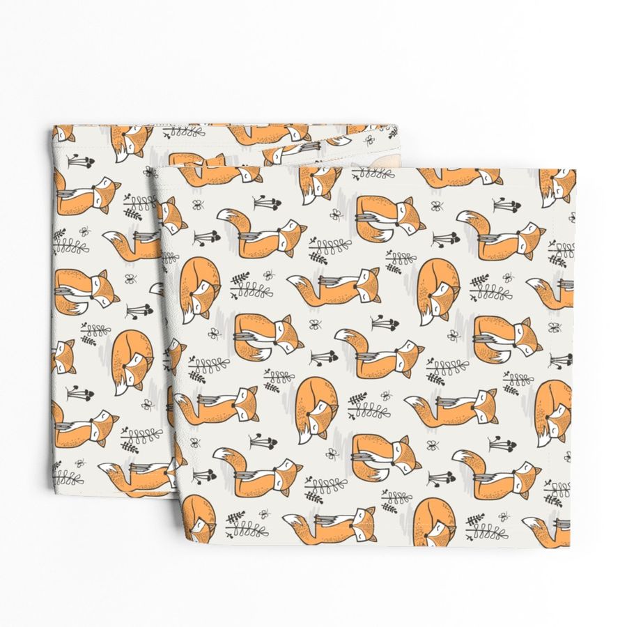 Dreamy Fox in Cloud Grey