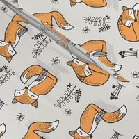 Dreamy Fox in Cloud Grey