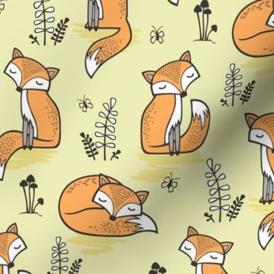 Dreamy Fox in Tender Yellow