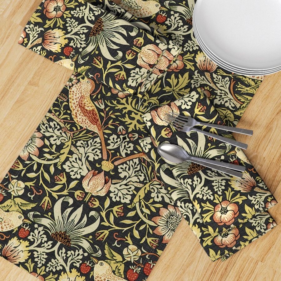 HOME_GOOD_TABLE_RUNNER