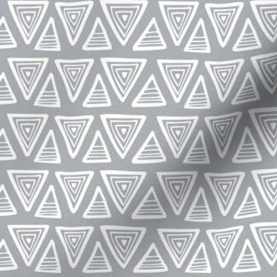 Triangulate - Geometric Grey