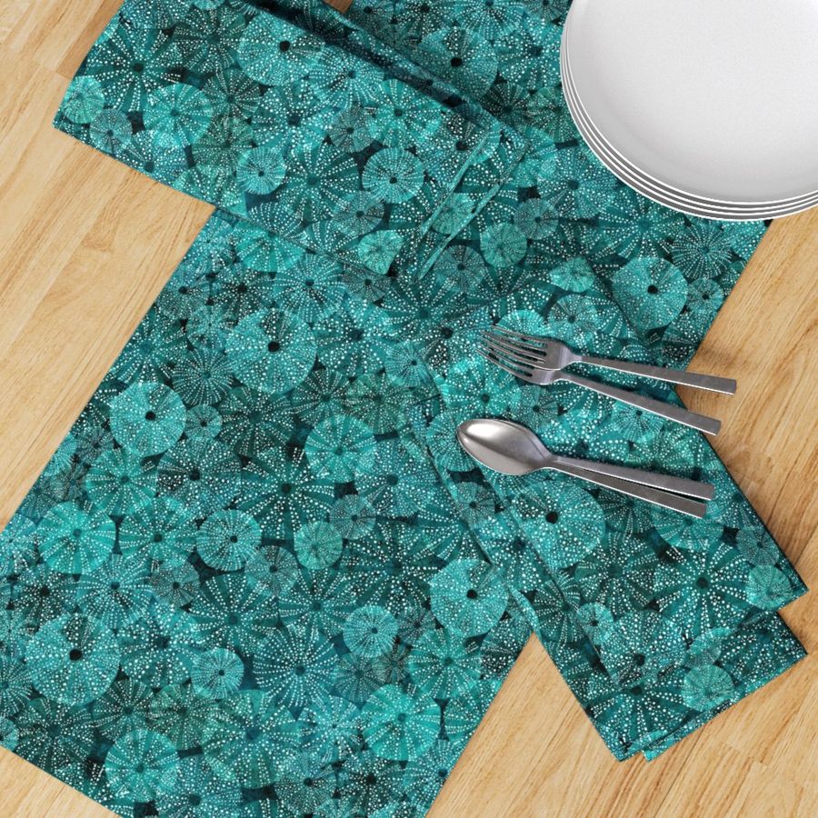 HOME_GOOD_TABLE_RUNNER