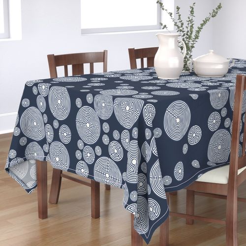 HOME_GOOD_RECTANGULAR_TABLE_CLOTH