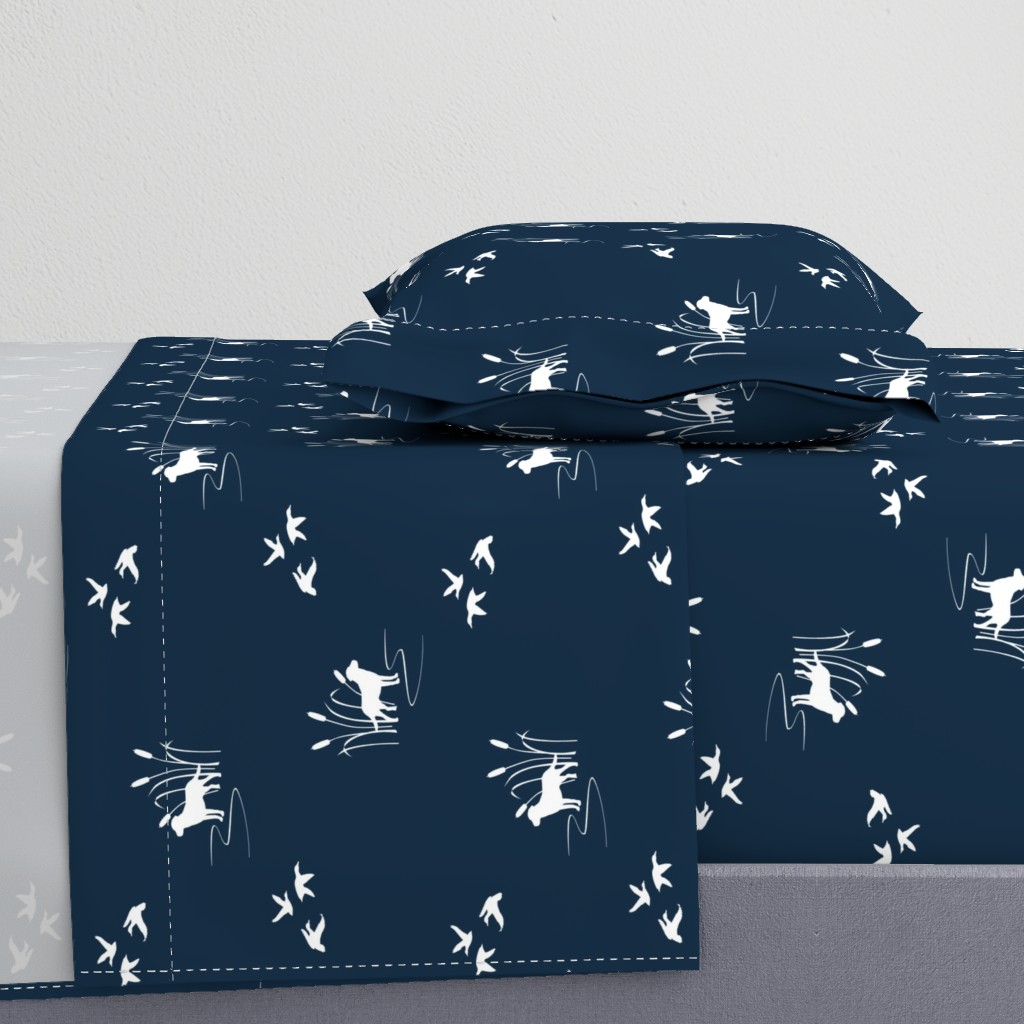 Dog Ducks hunting scene Dark Navy