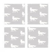 Fox - Silver/ White - 